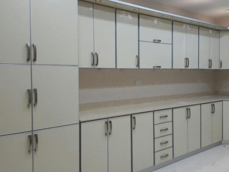 KITCHEN CABINET